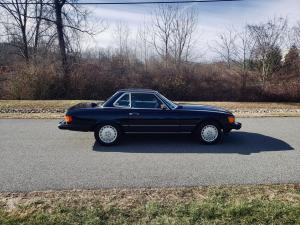 Mercedes-Benz 560 SL 1986 года  (NA)